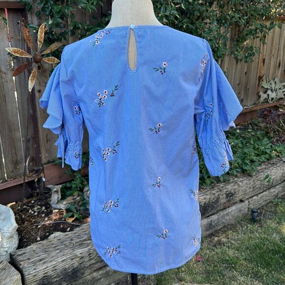 Love Scarlett Blue and White Striped Floral Ruffed Cold Shoulder Blouse Small - Picture 5 of 10